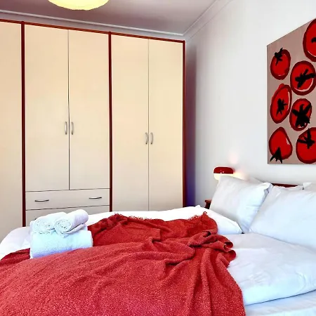 Cosher - Designer 1br - Art-filled Retreat アパート ソフィア