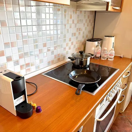 Διαμέρισμα Cosher - Designer 1br - Art-filled Retreat