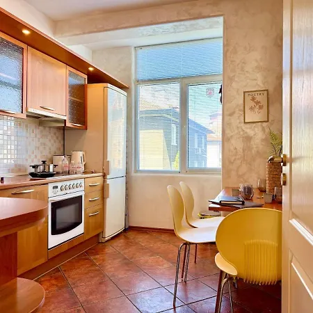 Cosher - Designer 1br - Art-filled Retreat アパート ソフィア