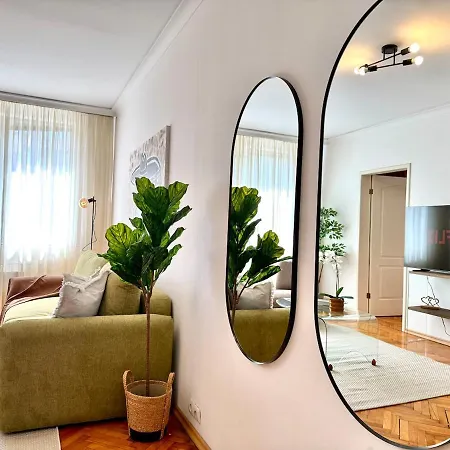 アパート Cosher - Designer 1br - Art-filled Retreat *